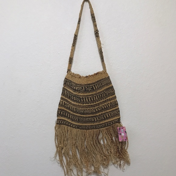 Vintage straw woven bags & vintage leather purses - Picture 5 of 8